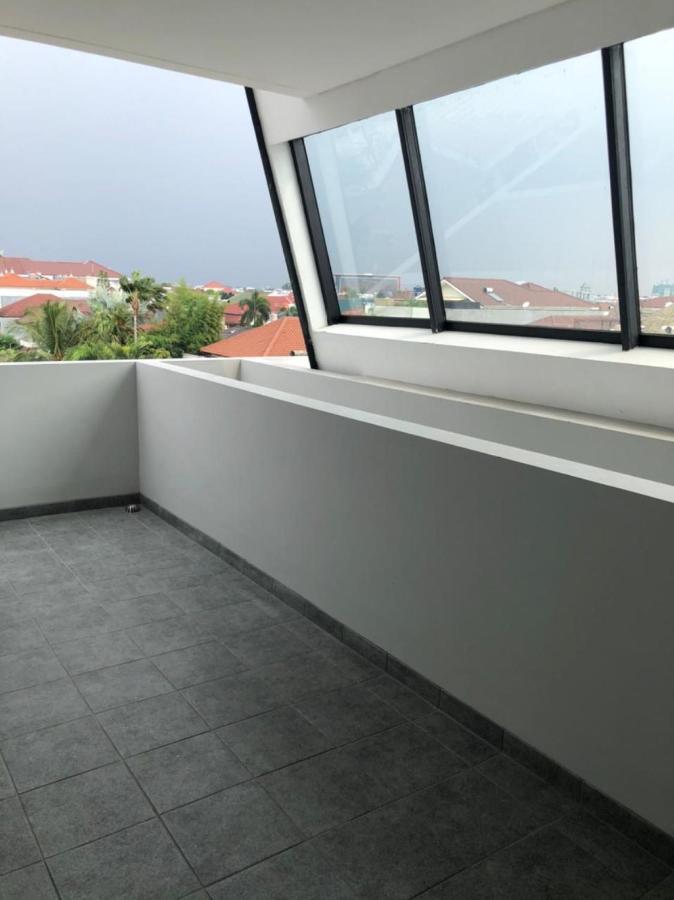 Hotel Cozy Puri Yakarta Exterior foto
